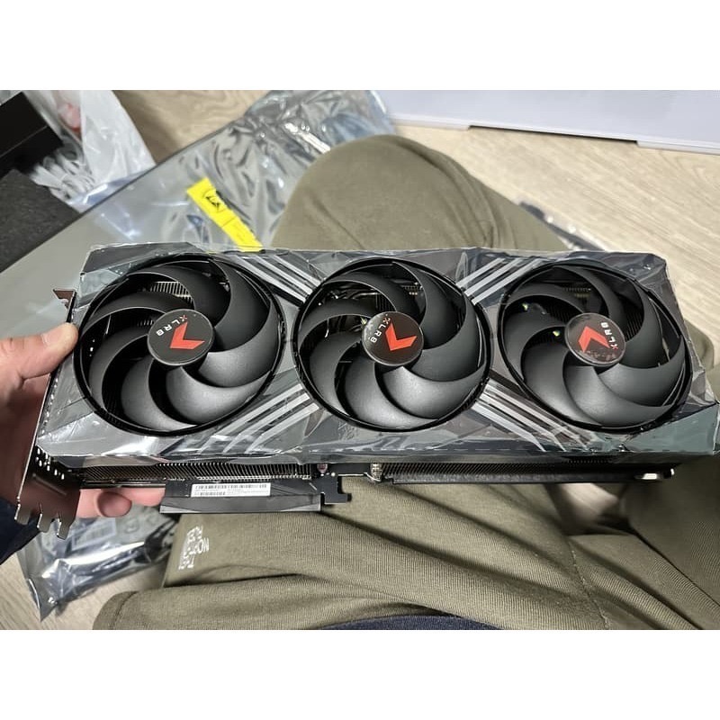 【二手】PNY RTX 4070 Ti Super 16GB XLR8 VERTO OC ARGB 顯示卡 3天內出貨-細節圖2
