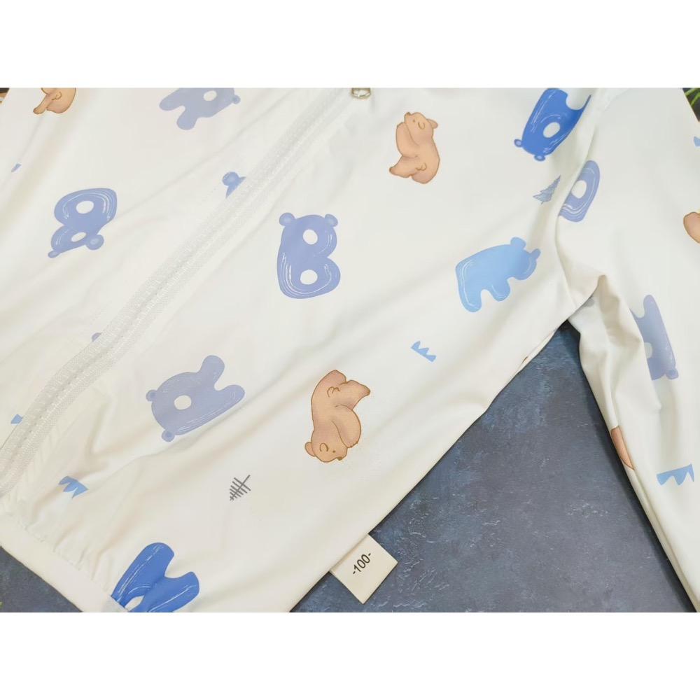 【奶油小熊童裝🧸】現貨｜夏季必備兒童防曬外套 男童連帽防曬衣 尺碼100-140-細節圖3