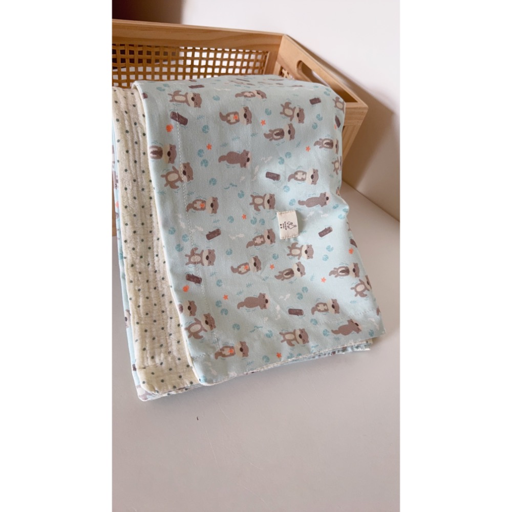 水獺悠遊 手工天然染色-嬰兒皺紗毯(四季薄被)-細節圖3