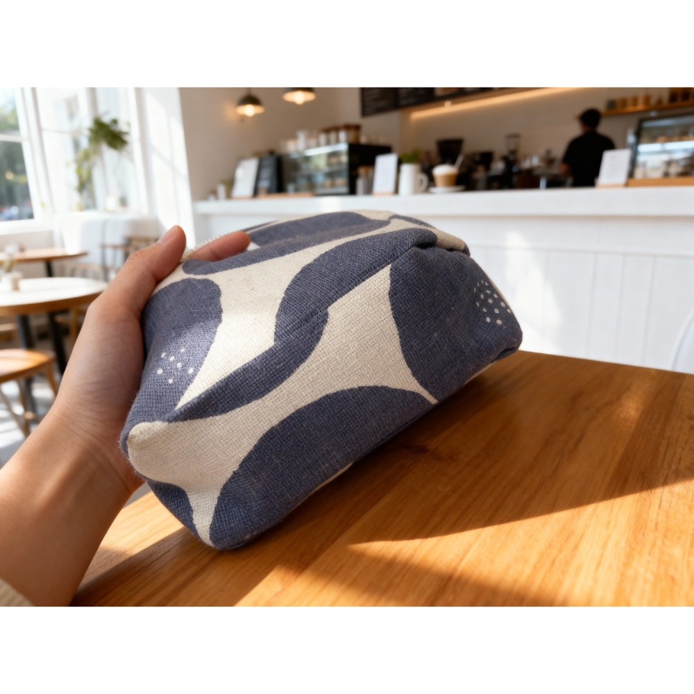 梨安手作小物包 日本印花紫芋麵包 萬用包-細節圖2