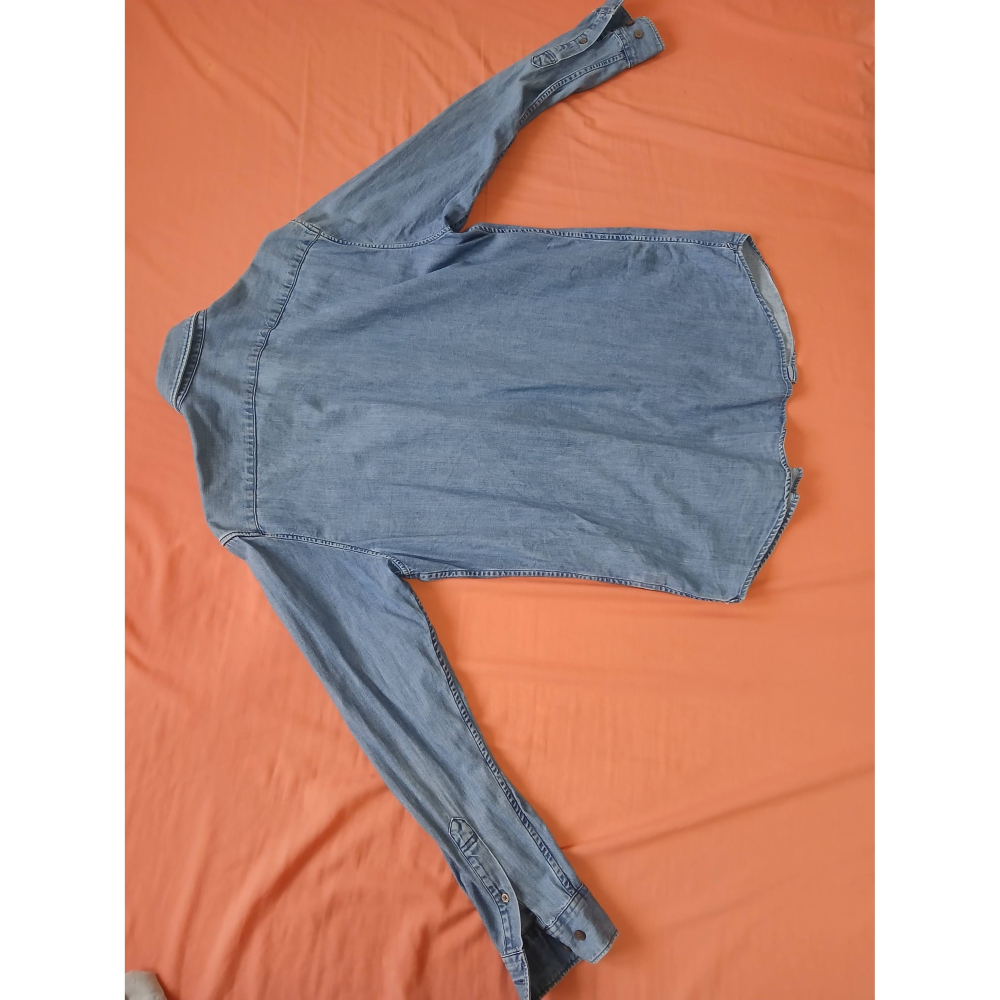 uniqlo 男裝 牛仔襯衫 (長袖) 二手-細節圖2