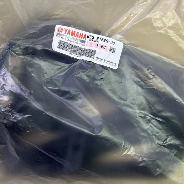 YAMAHA 原廠  2017~2021 TMAX T-MAX 牌照架 後擋泥板 後擋泥蓋 BC3-21629-00-細節圖3