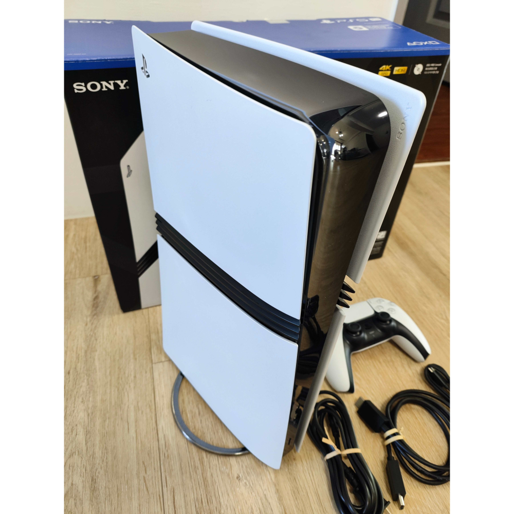 PS5 PRO 2TB 95新主機含原廠立架-細節圖4