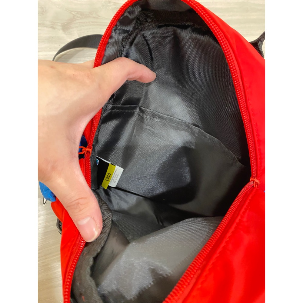 蠟筆小新男童後背包 品牌CACO 九成新 幾乎沒背過-細節圖2