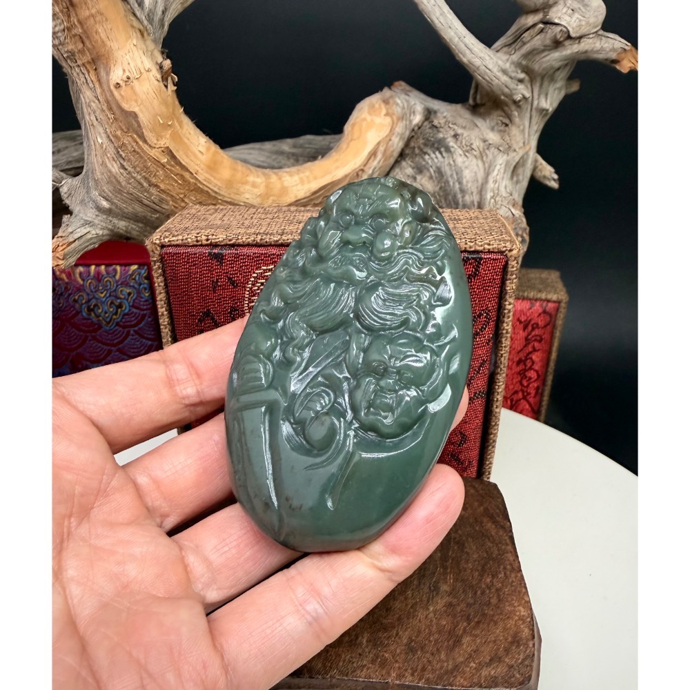 《寶瑠璃玉石水晶》保真天然和田玉且末藍，手工雕刻「趨吉避凶」天師鍾馗掛飾、手把件-細節圖5