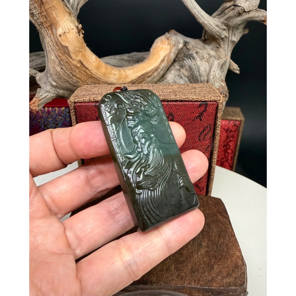 保真天然和田玉且末藍糖，精雕祥龍武財神關聖掛飾、手把件-細節圖5