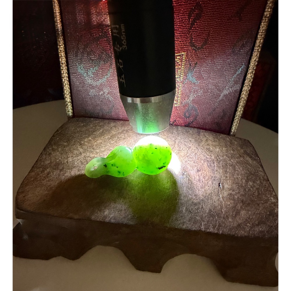 《寶瑠璃玉石水晶》保真天然和田玉烏蘭海碧玉，手工雕刻「福祿雙全」葫蘆吊墜、掛飾-細節圖8