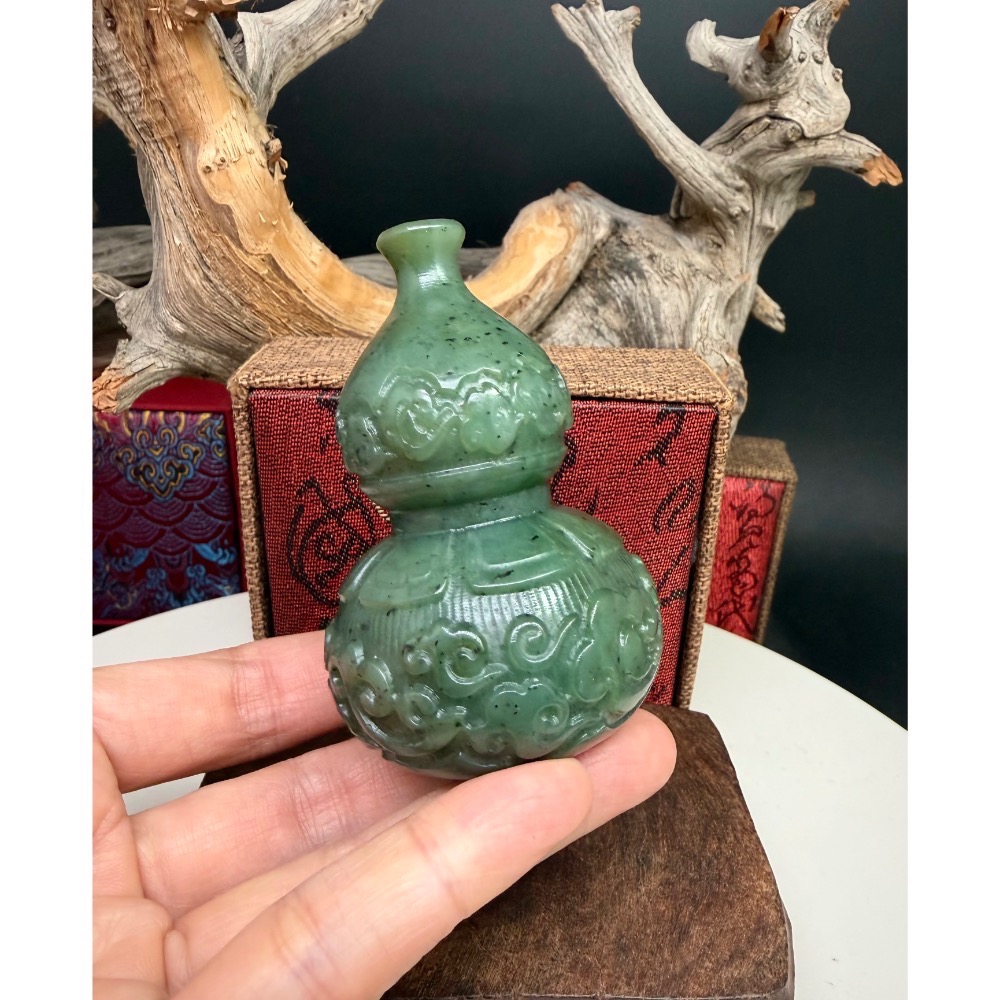 《寶瑠璃玉石水晶》保真天然和田玉碧玉，手工雕刻「福祿雙全」葫蘆擺件、手把件(附檢驗證書)-細節圖2
