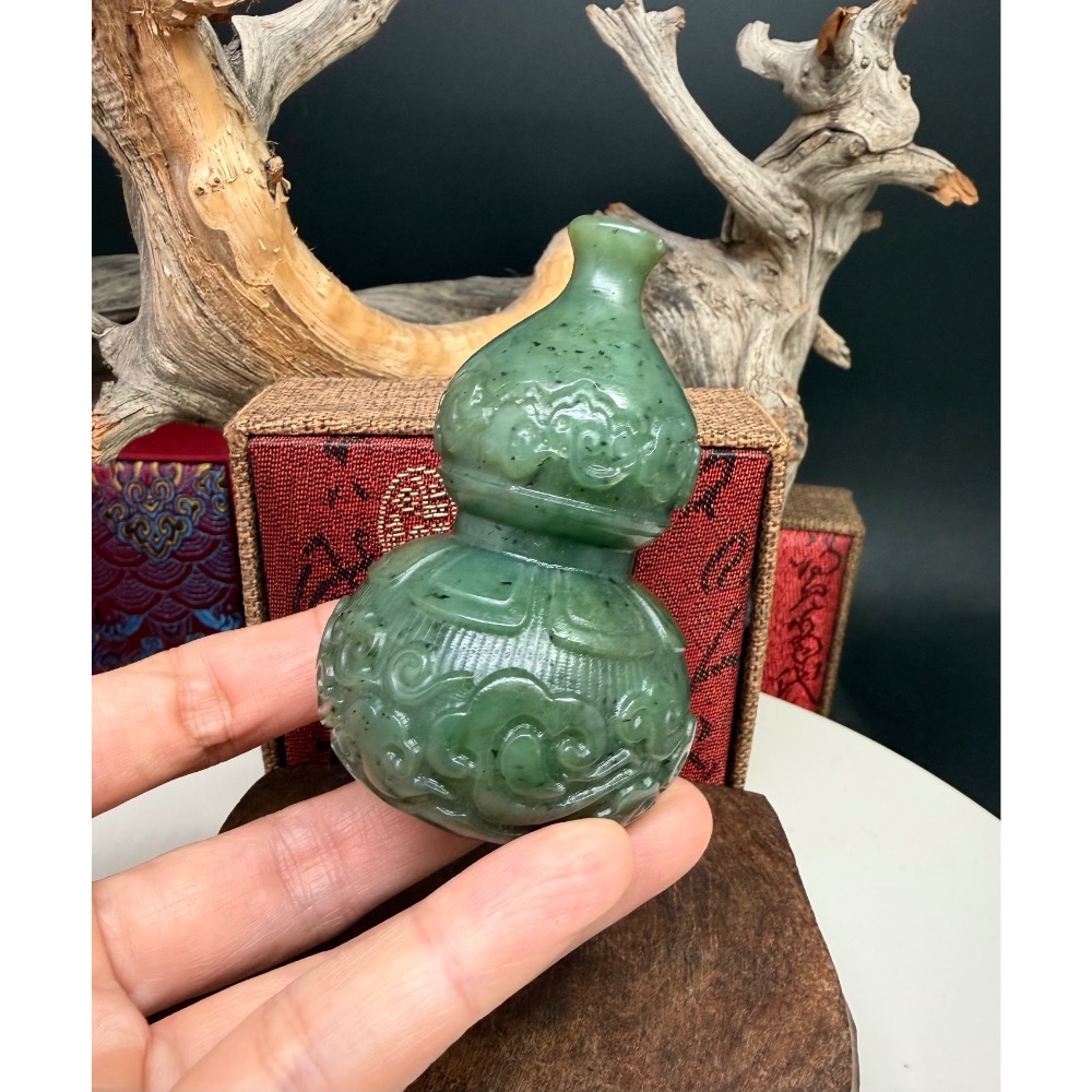 《寶瑠璃玉石水晶》保真天然和田玉碧玉，手工雕刻「福祿雙全」葫蘆擺件、手把件(附檢驗證書)-細節圖3
