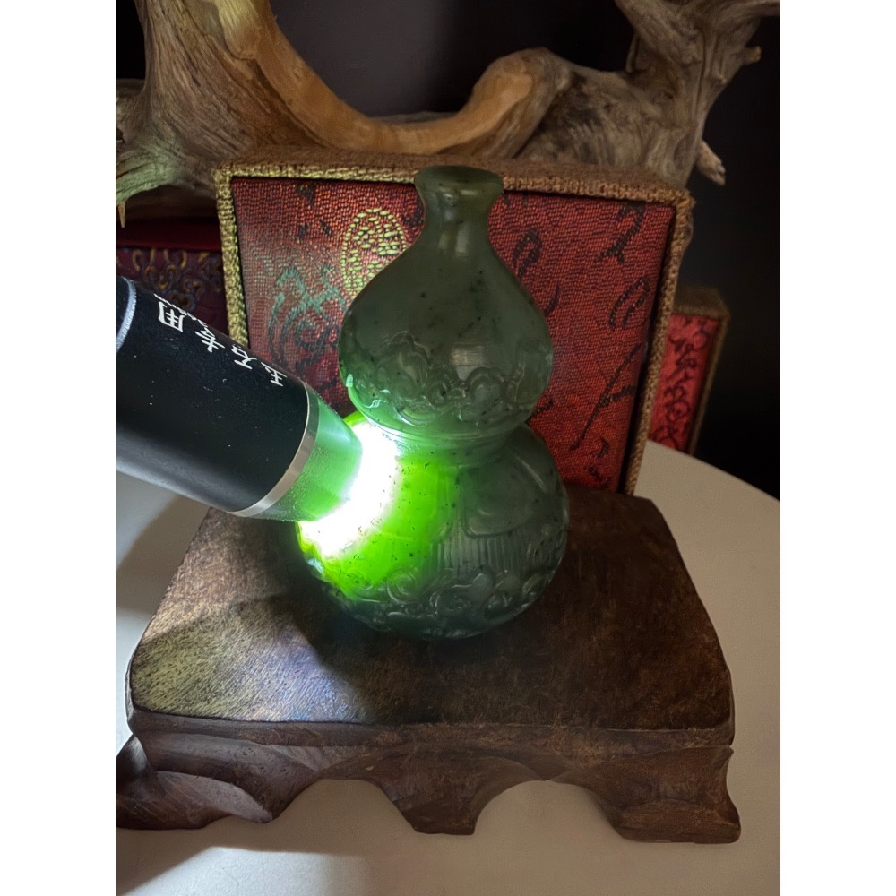 《寶瑠璃玉石水晶》保真天然和田玉碧玉，手工雕刻「福祿雙全」葫蘆擺件、手把件(附檢驗證書)-細節圖9