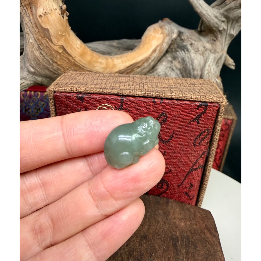 《寶瑠璃玉石水晶》保真天然和田玉且末藍，手工雕刻立體貔貅掛飾、吊墜-細節圖6
