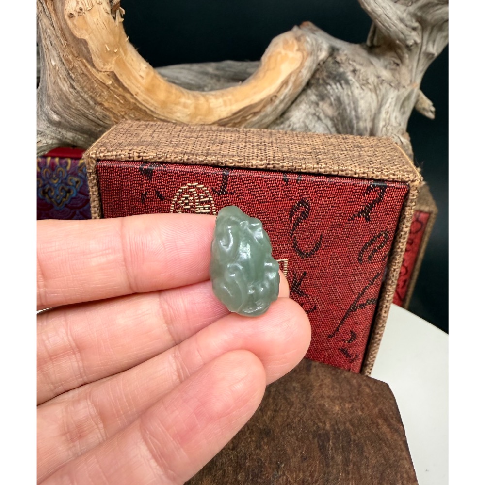 《寶瑠璃玉石水晶》保真天然和田玉且末藍，手工雕刻立體貔貅掛飾、吊墜-細節圖7