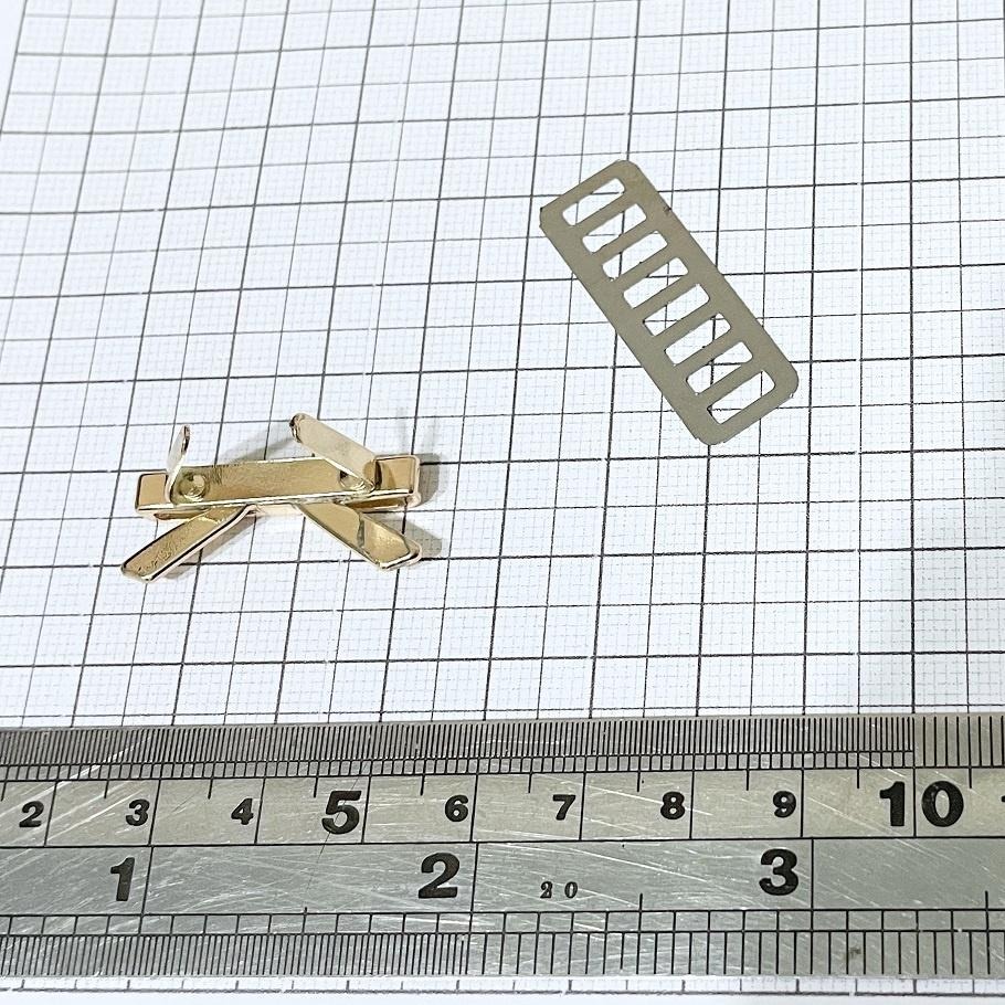 淺金色高質感小鹿裝飾扣~蝴蝶結包包配件 合金 金屬扣 手工藝材料 DIY 手作金屬配件 標牌 吊飾-細節圖4