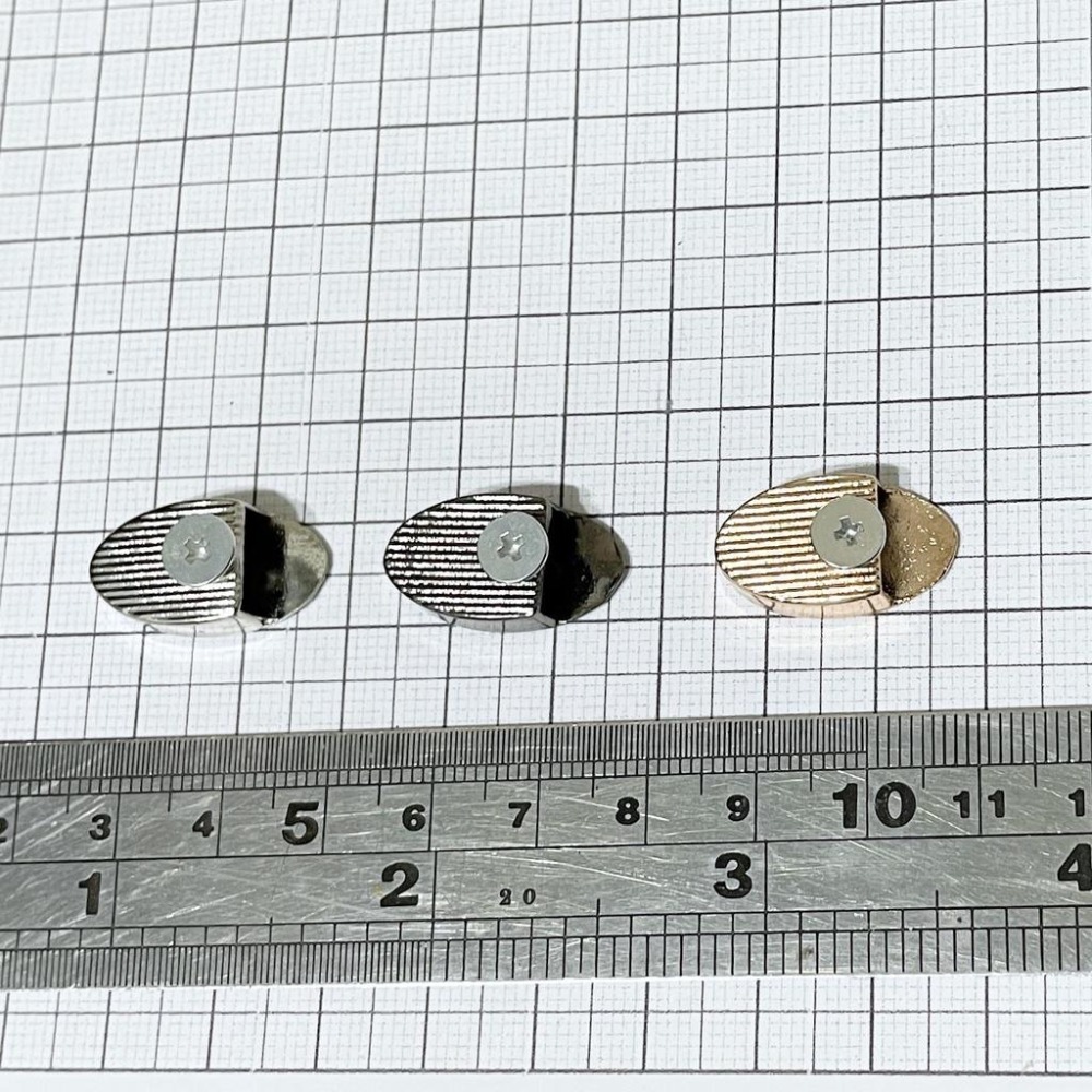 高質感腳釘 拉鍊尾~ 尾扣 尾止 5號拉鏈 箱包配件 槍黑色 銀色 淺金色 口金包材料 手工藝 五金材料 DIY 拼布-細節圖5