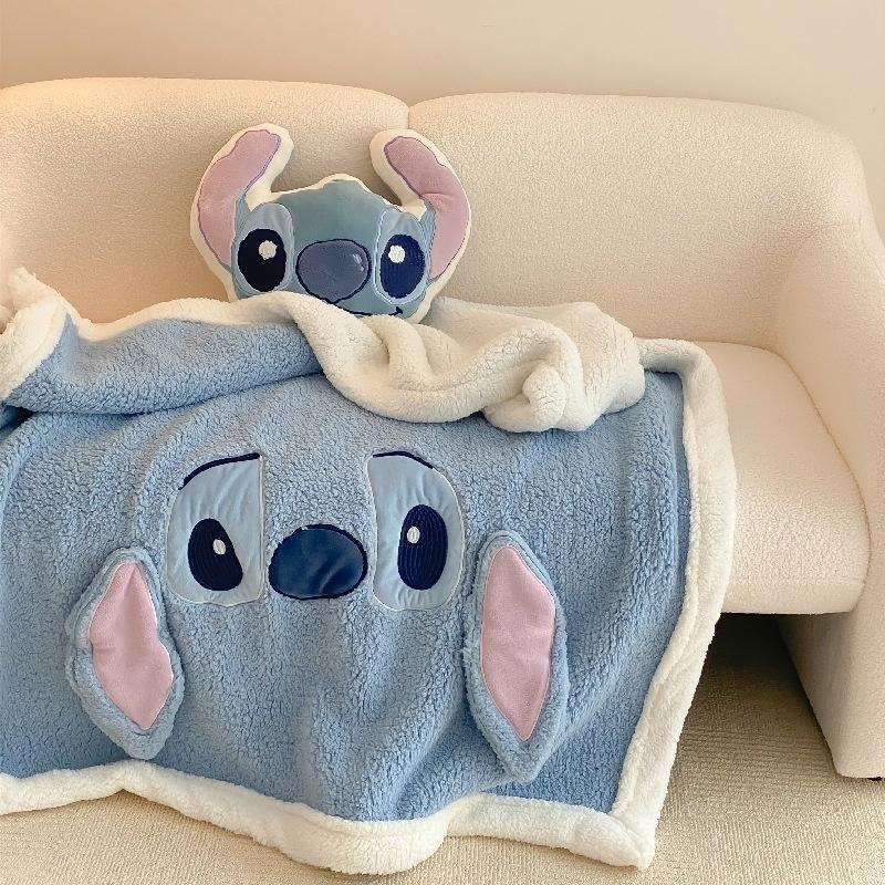 【雜惑殿】大版刺繡熊抱哥 草莓熊 史迪奇 立體卡通羊羔絨毛毯 秋冬加厚蓋毯 辦公室毯子-細節圖6