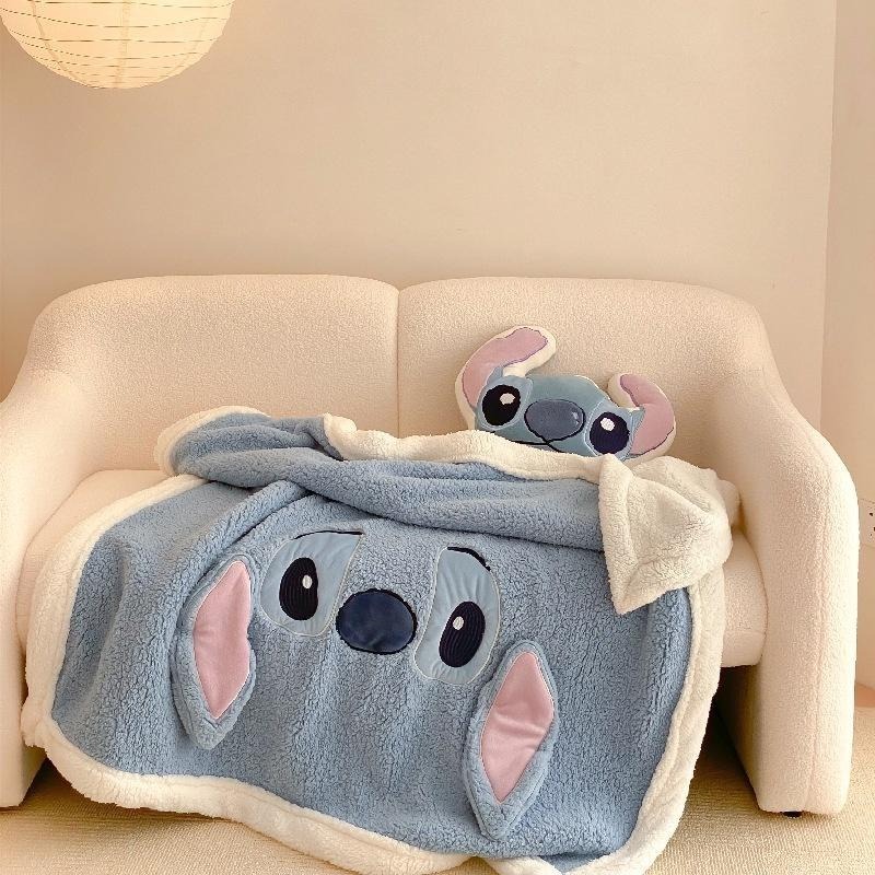 【雜惑殿】大版刺繡熊抱哥 草莓熊 史迪奇 立體卡通羊羔絨毛毯 秋冬加厚蓋毯 辦公室毯子-細節圖8