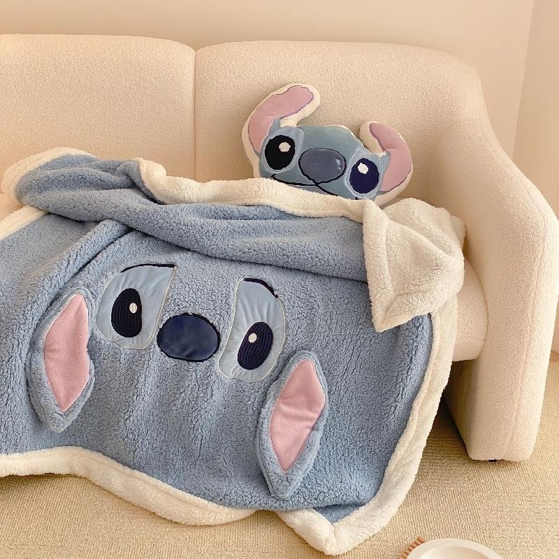【雜惑殿】大版刺繡熊抱哥 草莓熊 史迪奇 立體卡通羊羔絨毛毯 秋冬加厚蓋毯 辦公室毯子-細節圖9