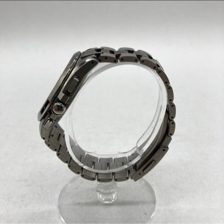 調整收藏~ 讓藏不議價～優惠 CITIZEN 超級鈦 全球限量~光動能電波時計萬年曆錶款-細節圖8