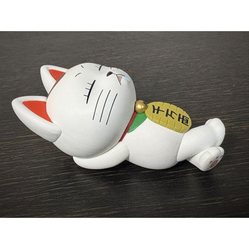 景品 FURYU 膽大黨 泡麵杯蓋 高速婆婆(招財貓)-細節圖2