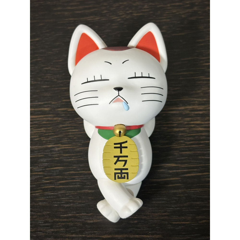 景品 FURYU 膽大黨 泡麵杯蓋 高速婆婆(招財貓)-細節圖4
