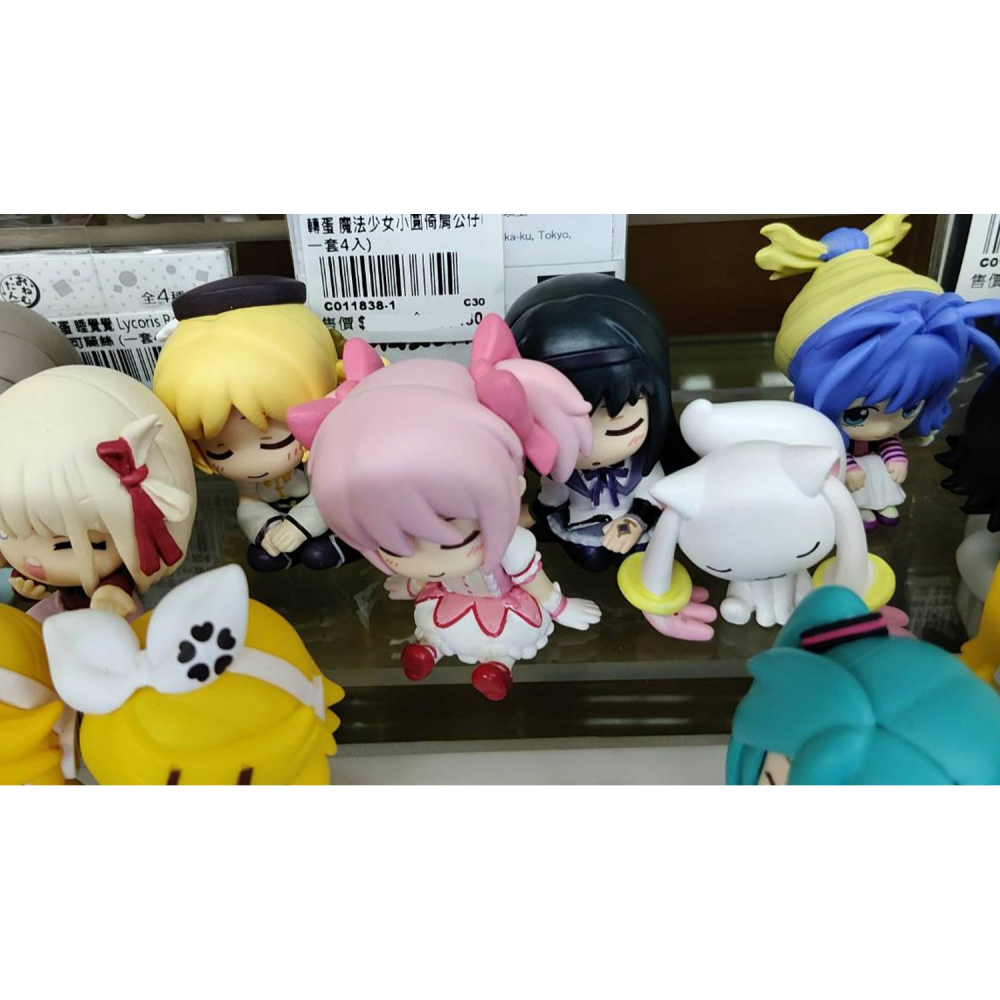 轉蛋 TAKARA 靠肩Fig. 魔法少女小圓(套4入) 400日幣-細節圖2