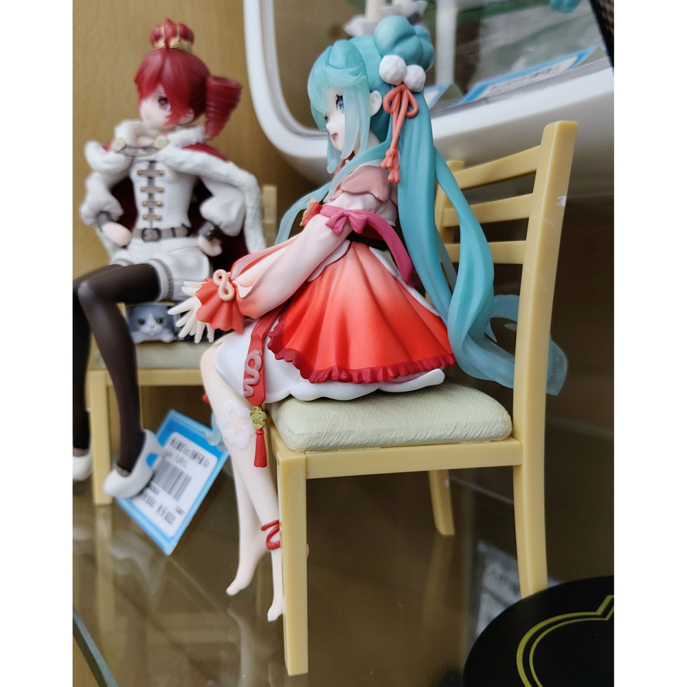 景品 FURYU 初音未來 泡麵杯蓋 2026 中華新年Ver.-細節圖3