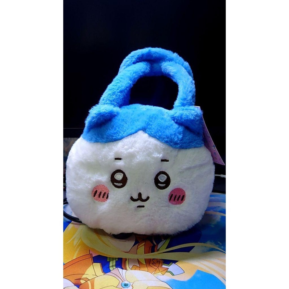 【全新現貨】吉伊卡哇 Chiikawa (小八)  絨毛包包 造型包 手提包 毛絨提包約 22CM-細節圖2