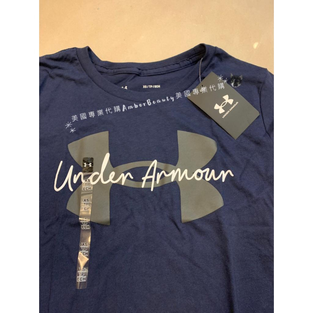 【美國直購正品 現貨在台免等】UNDER ARMOUR 女上衣 短T-Shirt ua logo script tee-細節圖7