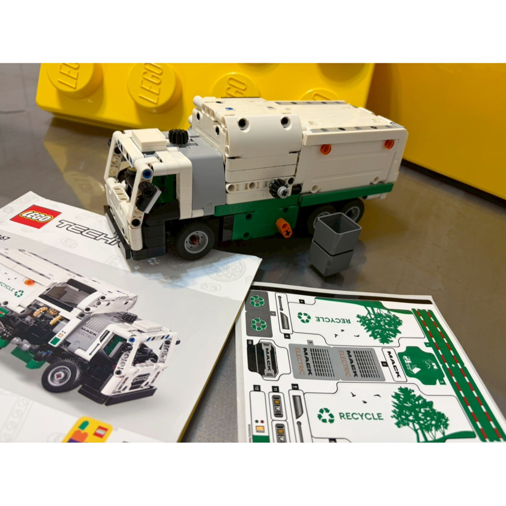 二手樂高LEGO®科技系列 42167 Mack LR Electric Garbage Truck 垃圾車積木-細節圖3