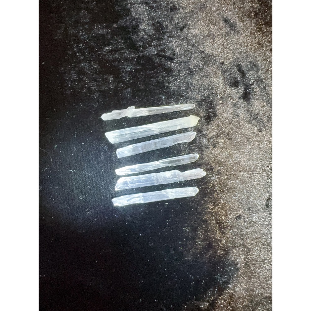 哥倫比亞利姆利亞白6隻水晶小柱-細節圖2