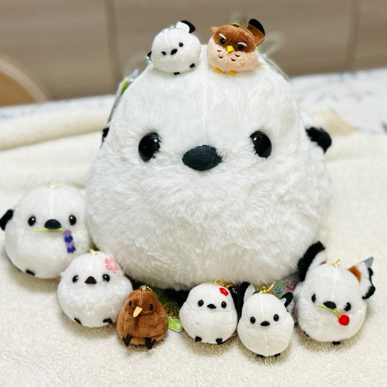 花點甜-現貨 日本Amuse品牌 北海道雪之精靈絨毛玩偶大抱枕（翅膀可揮動）22公分/長尾山雀/公仔收藏/生日禮物-細節圖3