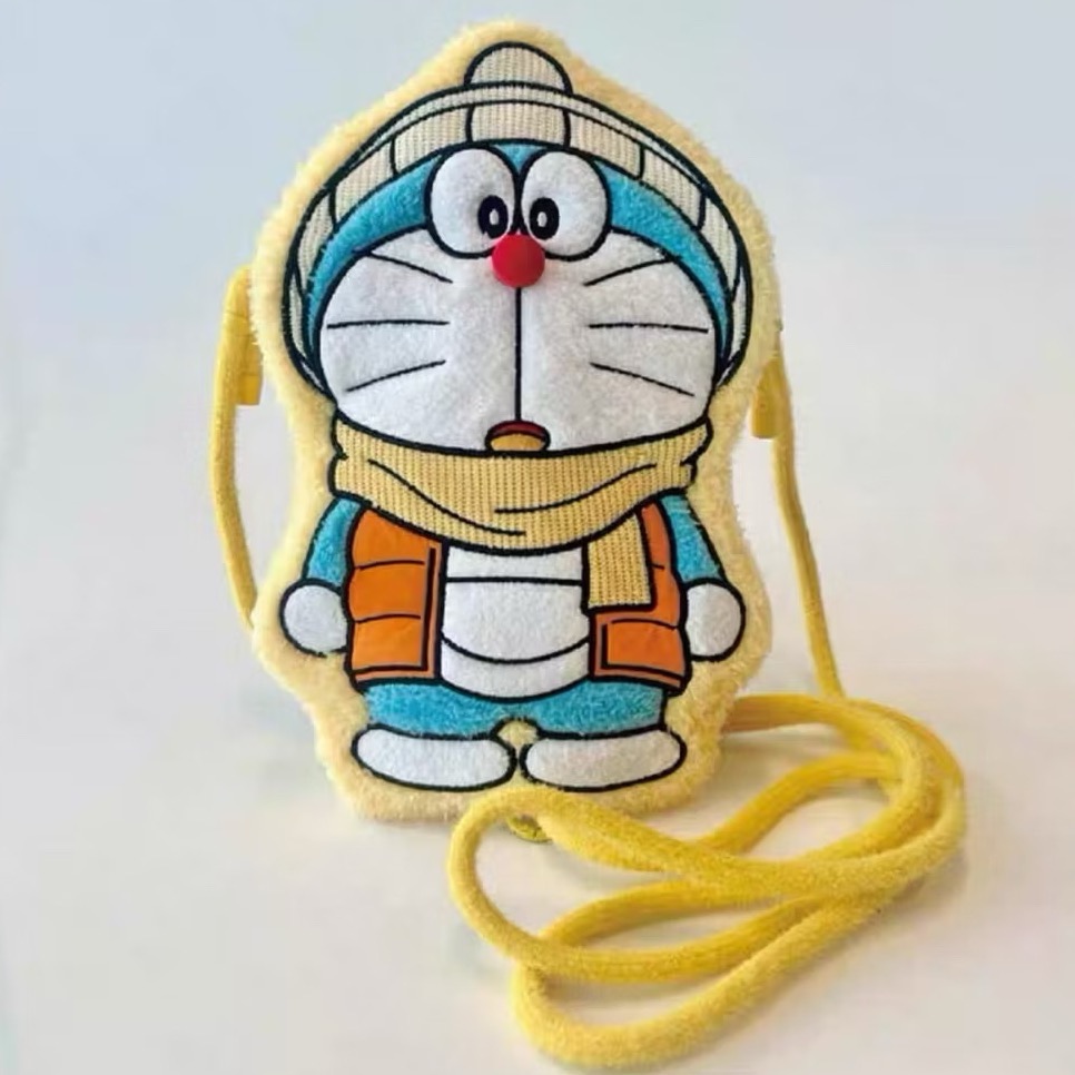花點甜-武漢特展 哆啦A夢毛絨斜挎雙肩包/旅遊休閒包/玩偶收藏-細節圖4