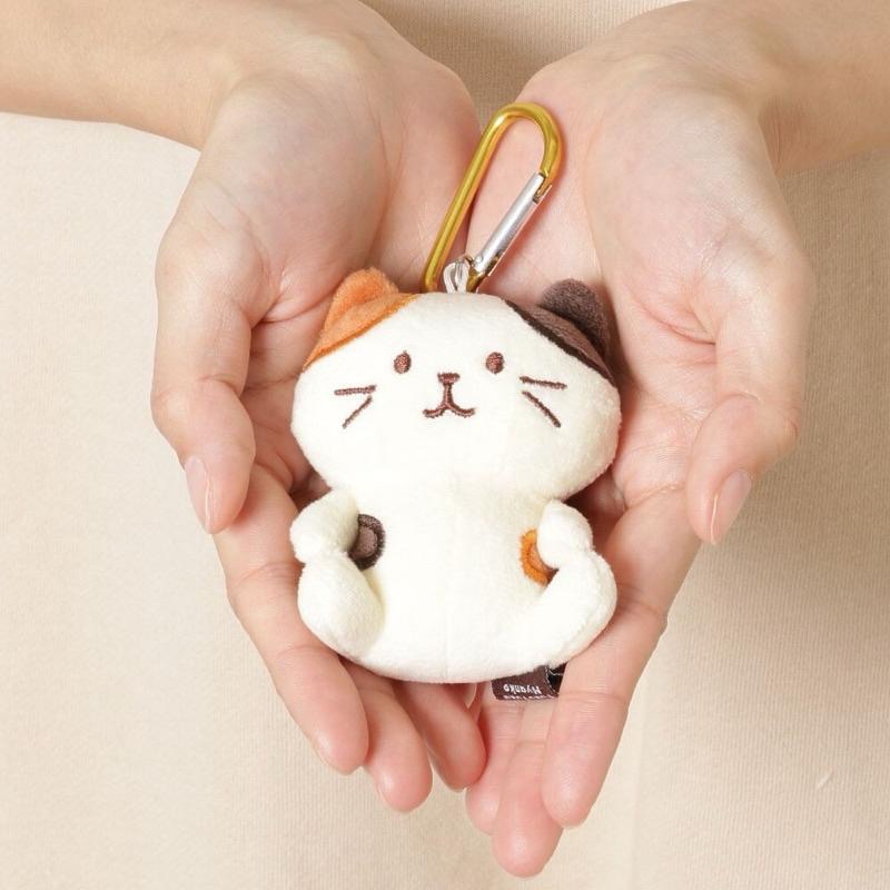 花點甜-預購 日本進口Hapins fuku fuku Nyanko 貓咪毛絨娃娃登山扣掛飾/共8款/貓奴必備-細節圖4