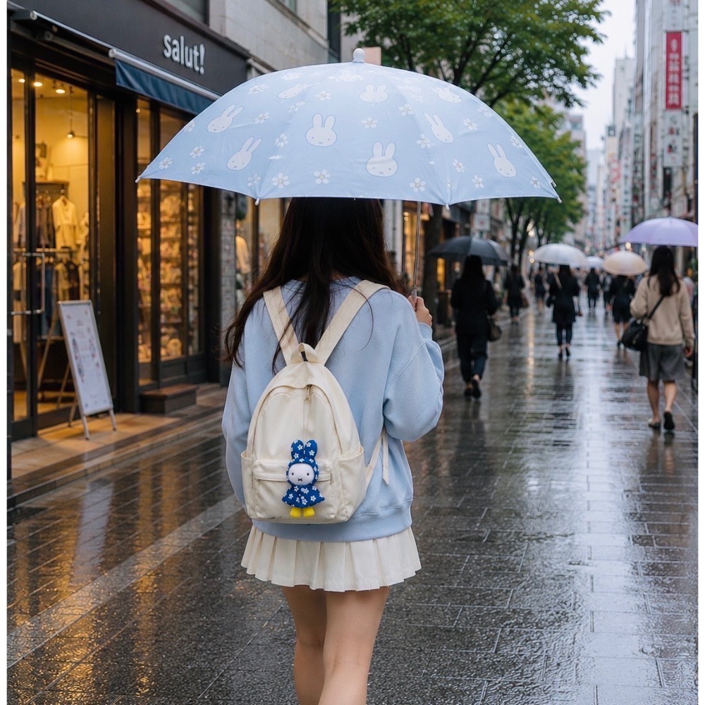 花點甜-(限量現貨)日本正版Miffy米飛 小花雨衣米飛娃娃吊飾 鑰匙圈/包包掛飾/藍色/粉色/奶茶色/禮物/收藏/擺飾-細節圖5