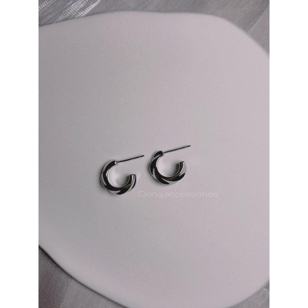 【dong.acc】正韓 🇰🇷 [14K金] 個性扭結耳環 | 銀 韓國飾品 韓國耳環 銀針 易釦 耳針-細節圖2