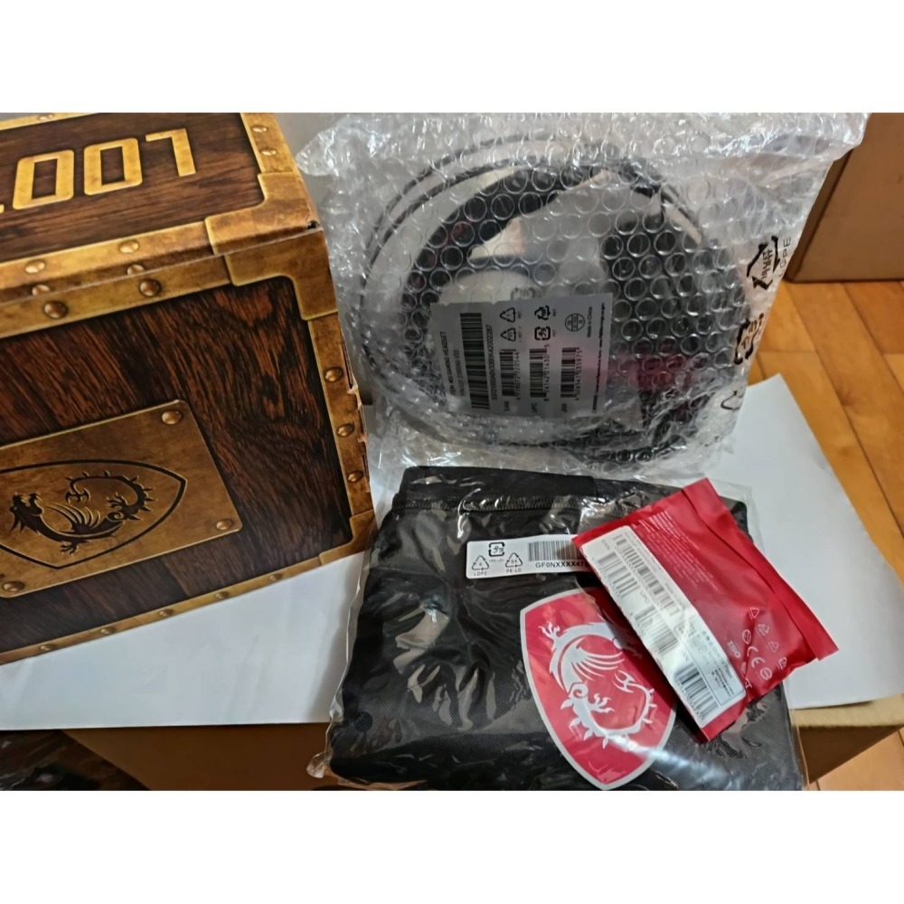 微星  Loot Box  耳機 電競禮包 全新品-細節圖2