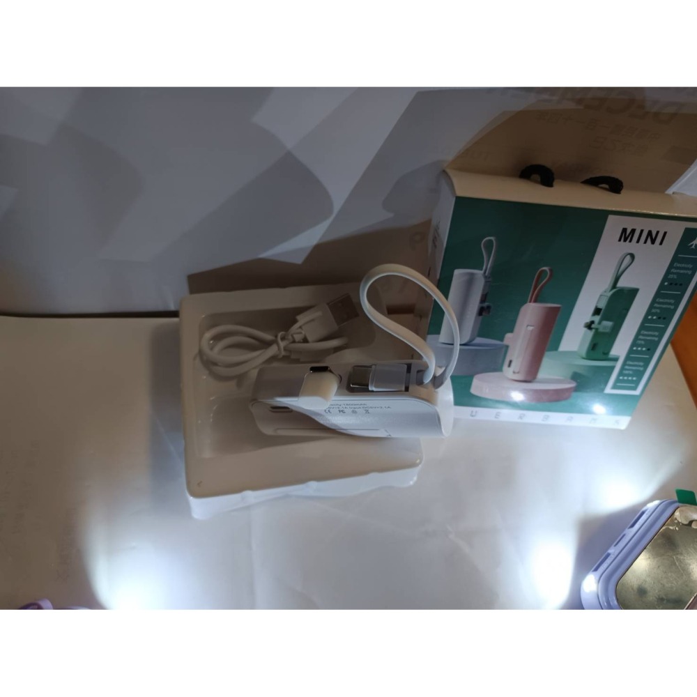 MINI  迷你口袋式行動電源- 白色-細節圖3