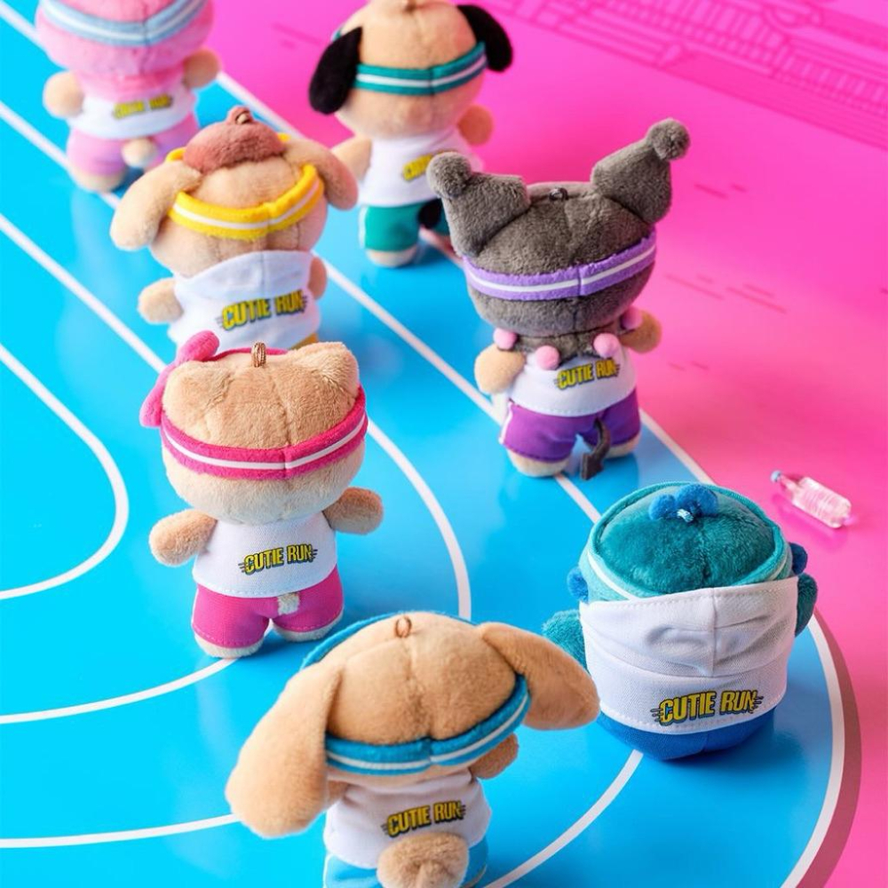 現貨 馬上出 新品 韓國Olive Young x Sanrio 三麗鷗 運動風 黑皮 長腿 kitty 吊飾 鑰匙圈-細節圖2