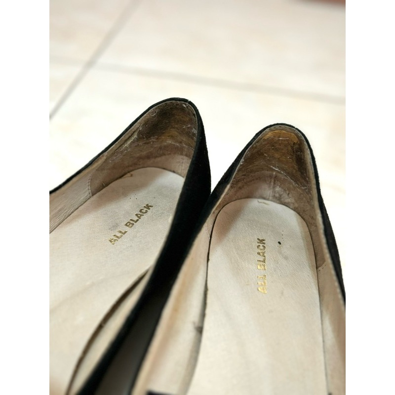 ◑斷捨離◐ 專櫃 All Black 台灣製真皮 黑色樂福鞋 麂皮 40號 大尺碼 足弓支撐設計-細節圖2