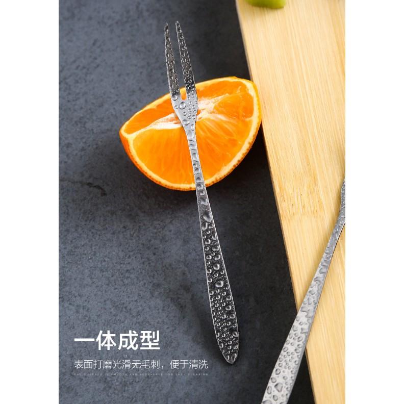 皮老闆3C賣場 不鏽鋼小叉子 水果叉 甜點叉 蛋糕叉 西餐 餐具碗盤 廚房用品 刀叉  叉子 環保 台灣 現貨-細節圖6