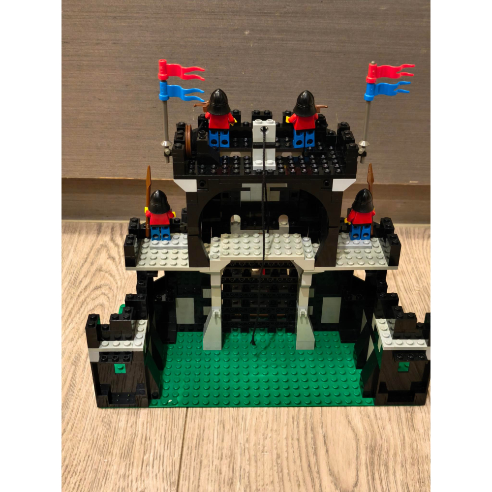 LEGO樂高經典絕版城堡系列6085 Black Monarch＇s Castle黑龍城堡半座城堡二手美品-細節圖4