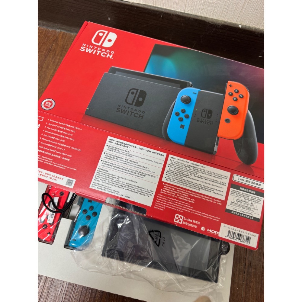 switch 藍紅 電力加強版 + 五片遊戲片 組合-細節圖2