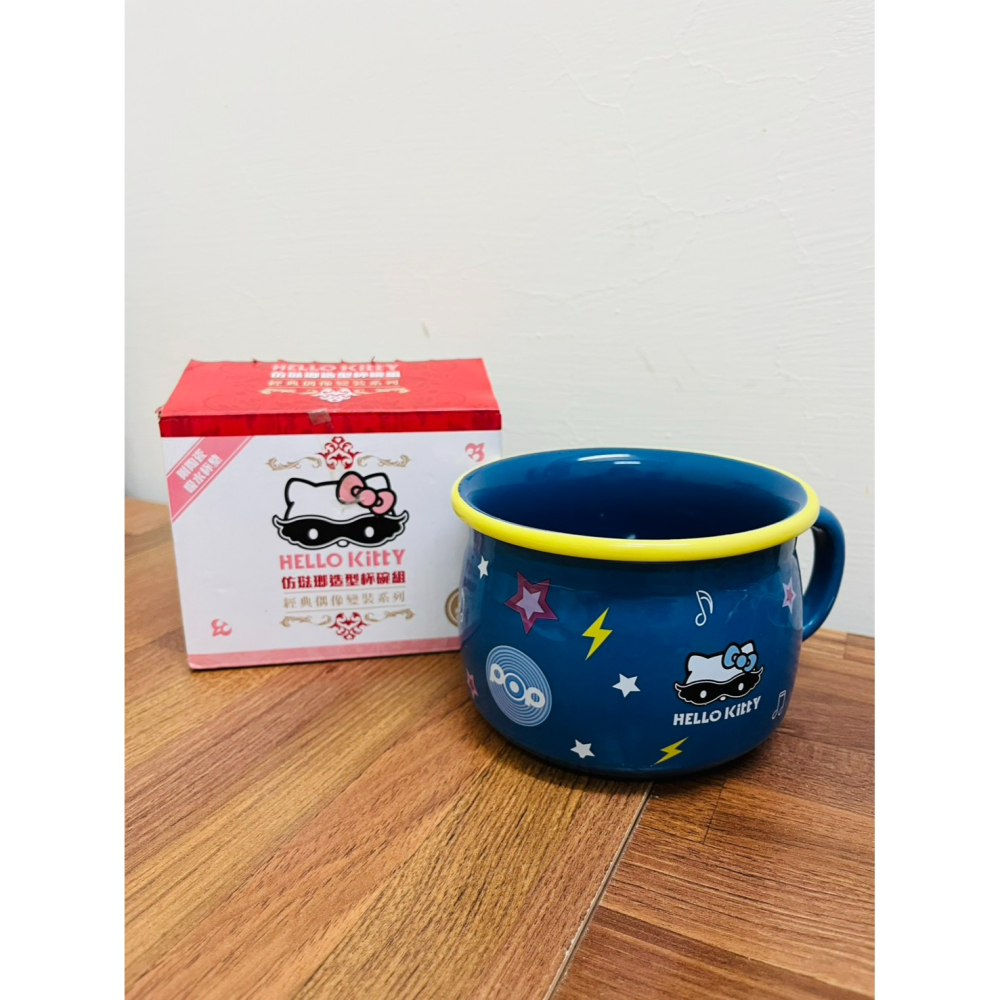 【現貨 全新未使用 7-11集點聯名】HELLO Kitty 仿琺瑯造型杯(無杯墊)-細節圖2