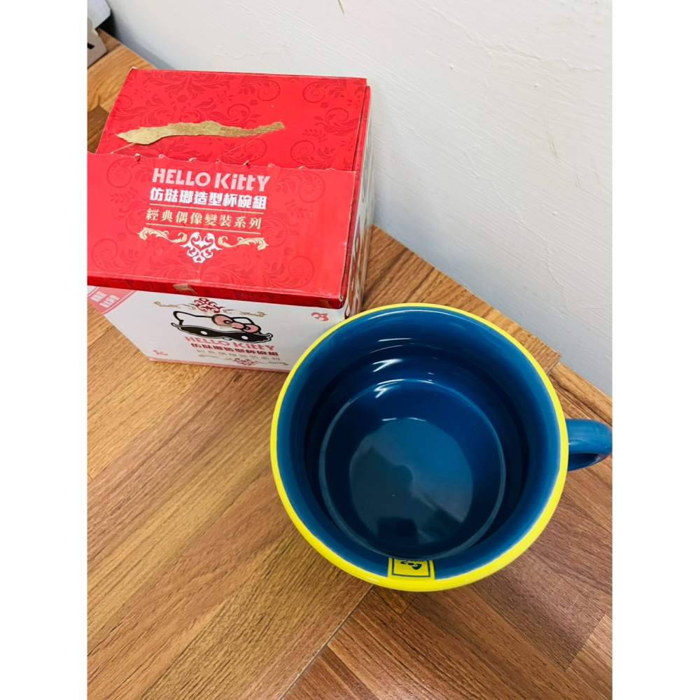 【現貨 全新未使用 7-11集點聯名】HELLO Kitty 仿琺瑯造型杯(無杯墊)-細節圖3