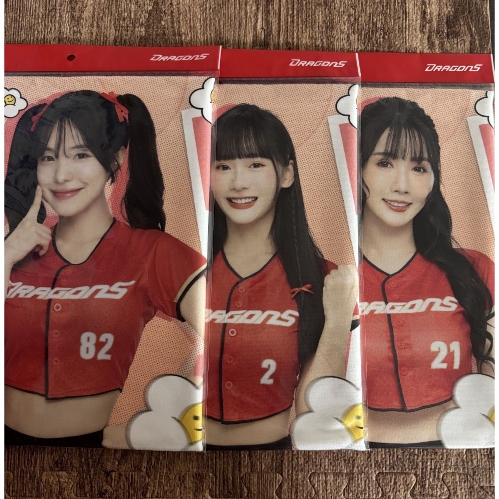 2025 味全龍 小龍女 Dragon Beauties 李多慧 權喜原 柳柳 金娜妍 菲菲 佩霓 應援毛巾 全新未拆-細節圖2