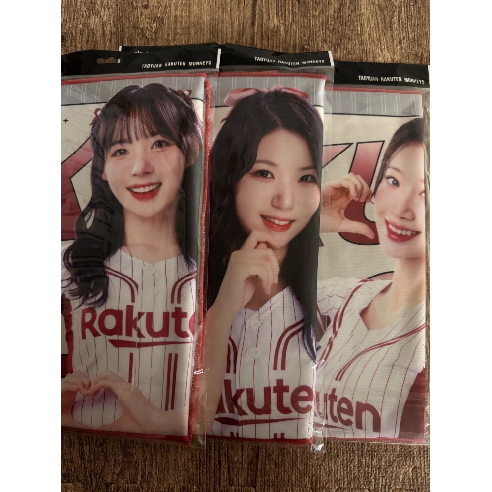 2025 樂天桃猿 樂天女孩 Rakuten Girls 河智媛 廉世彬 禹洙漢 嘎琳 林艾融 影像 應援毛巾 全新未拆-細節圖7