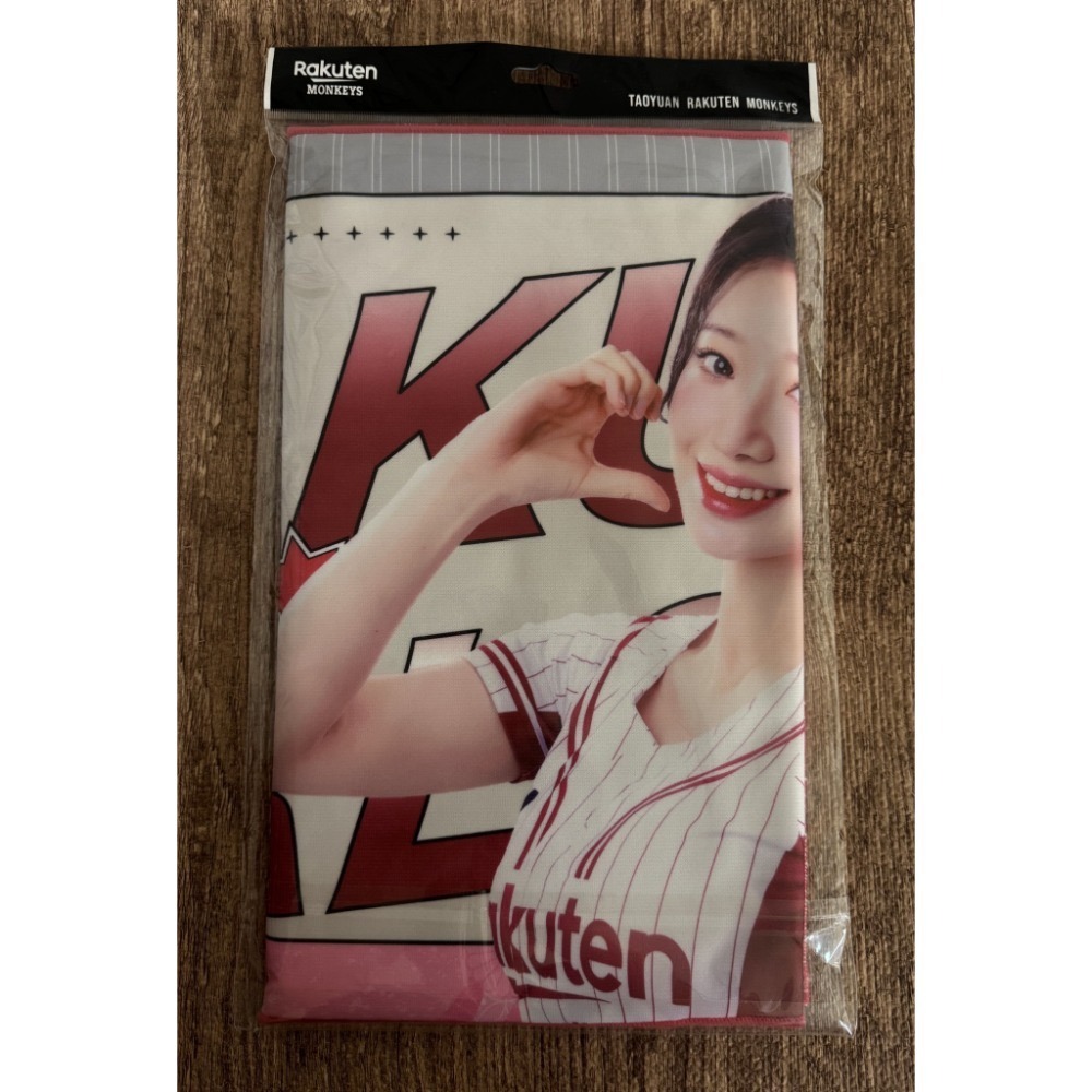 2025 樂天桃猿 樂天女孩 Rakuten Girls 河智媛 廉世彬 禹洙漢 嘎琳 林艾融 影像 應援毛巾 全新未拆-規格圖9