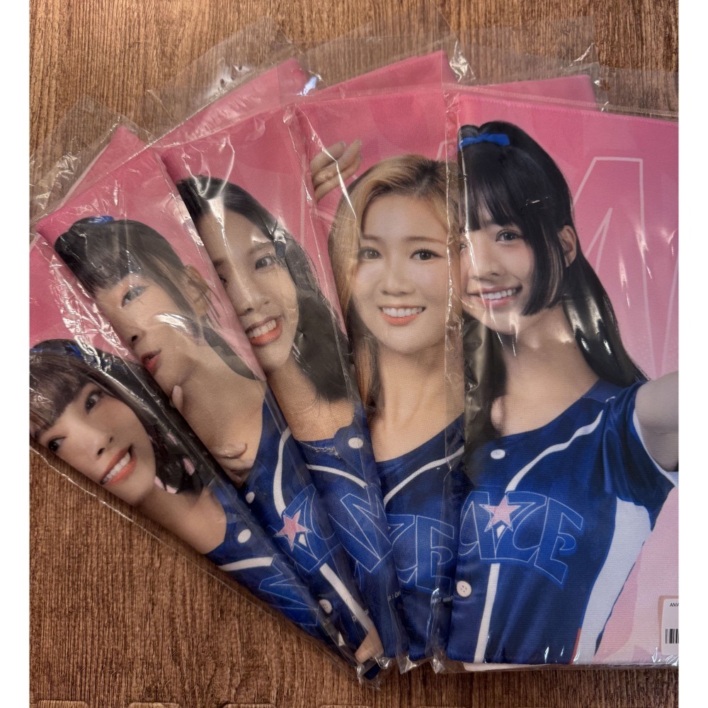 2024 世界12強 CT AMAZE 嘎琳 曼容 JOY 秀秀子 妮可 Jessy 孟潔 應援毛巾 全新未拆-細節圖2