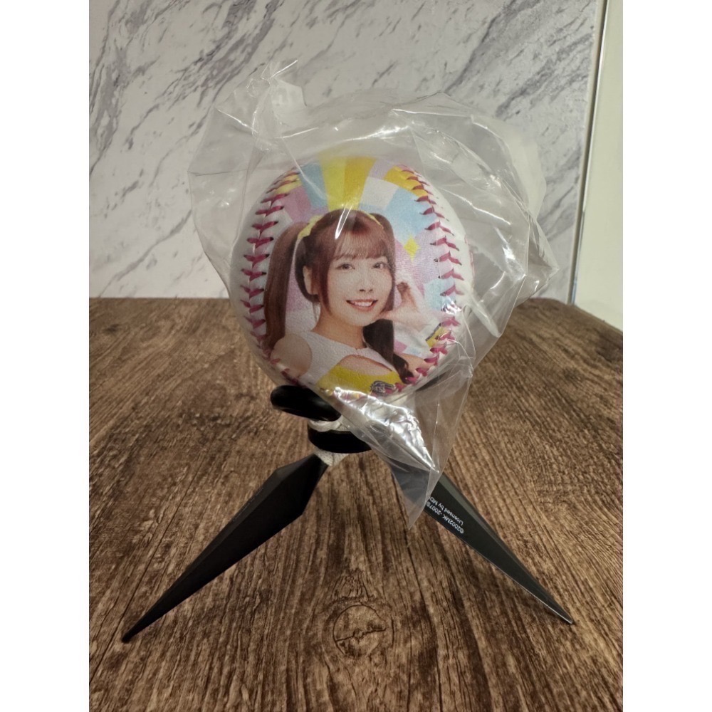 2025 中信兄弟 Passion Sisters 邊荷律 李丹妃 峮峮 小迪 汶汶 凱蒂 金渡兒 肖像球 全新未拆-規格圖7