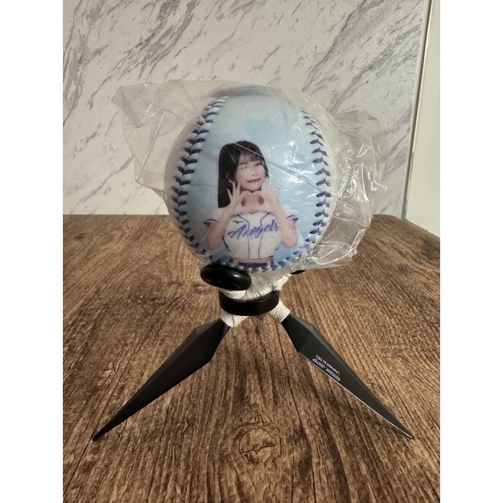 2025 富邦悍將 Fubon Angels 李珠珢 李雅英 南珉貞 卡洛琳 檸檬 秀秀子 慈妹 禾羽 肖像球 全新未拆-規格圖7